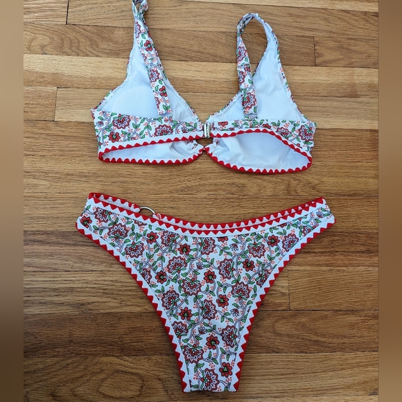 🆕 Floral bikini set - Picture 10 of 11